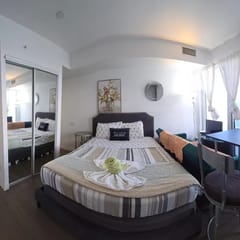 Luxury Condo Studio Downtown Toronto Entertainment Area