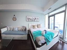 Town Flats Premier Lux Condo Downtown Toronto