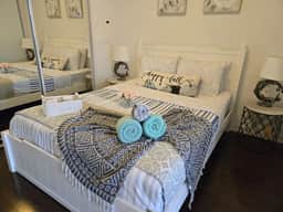 The Luxurious 3Bdr Condo Downtown Toronto CN Tower