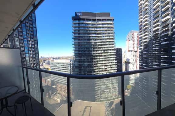 Premier Studio in Downtown Toronto - Image 1