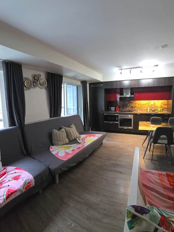 A Ultra Central Premier Condo Apartment Downtown Toronto